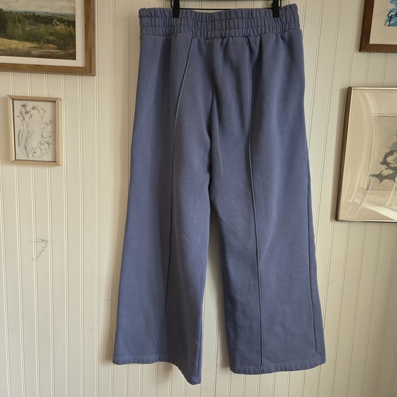 Blogilates Wide Leg Fleece Sweatpants In Light Blue Comfortable Activewear - Picture 8 of 8